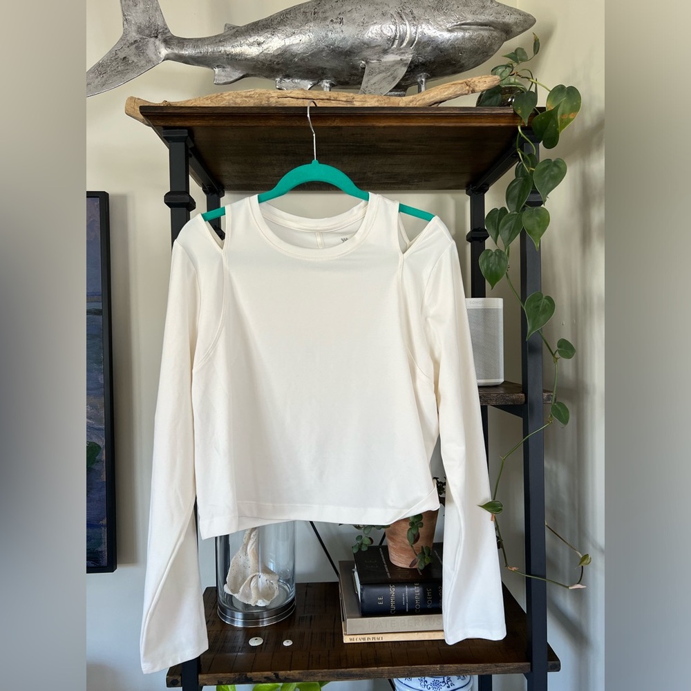 All in Motion Long Sleeve Cropped Cut Out Tee Activewear